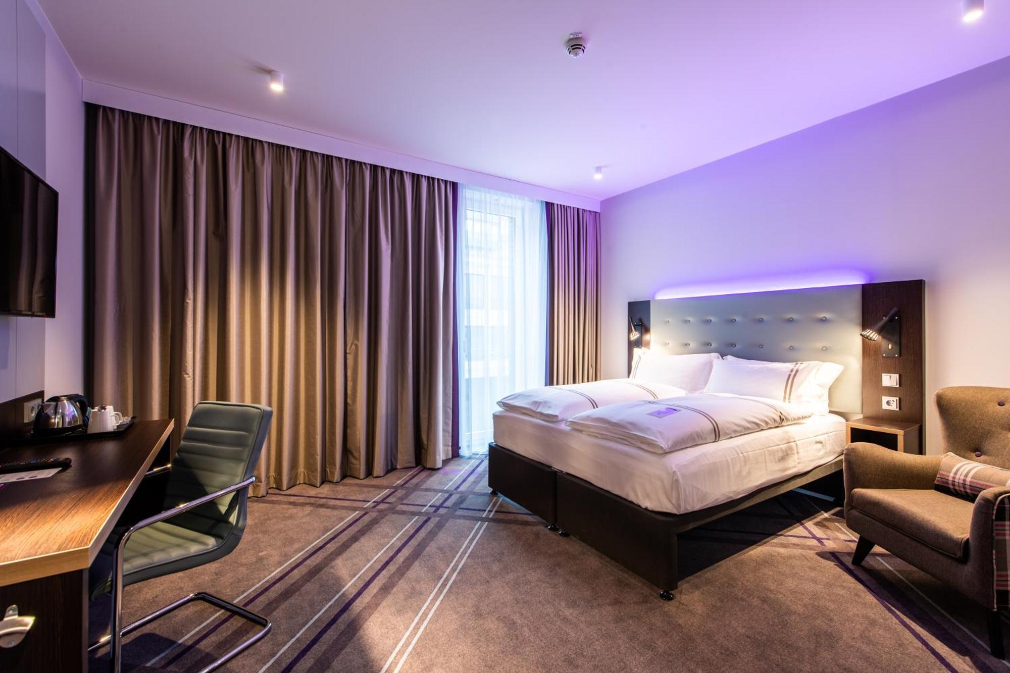 Premier Inn Hamburg St. Pauli Екстериор снимка