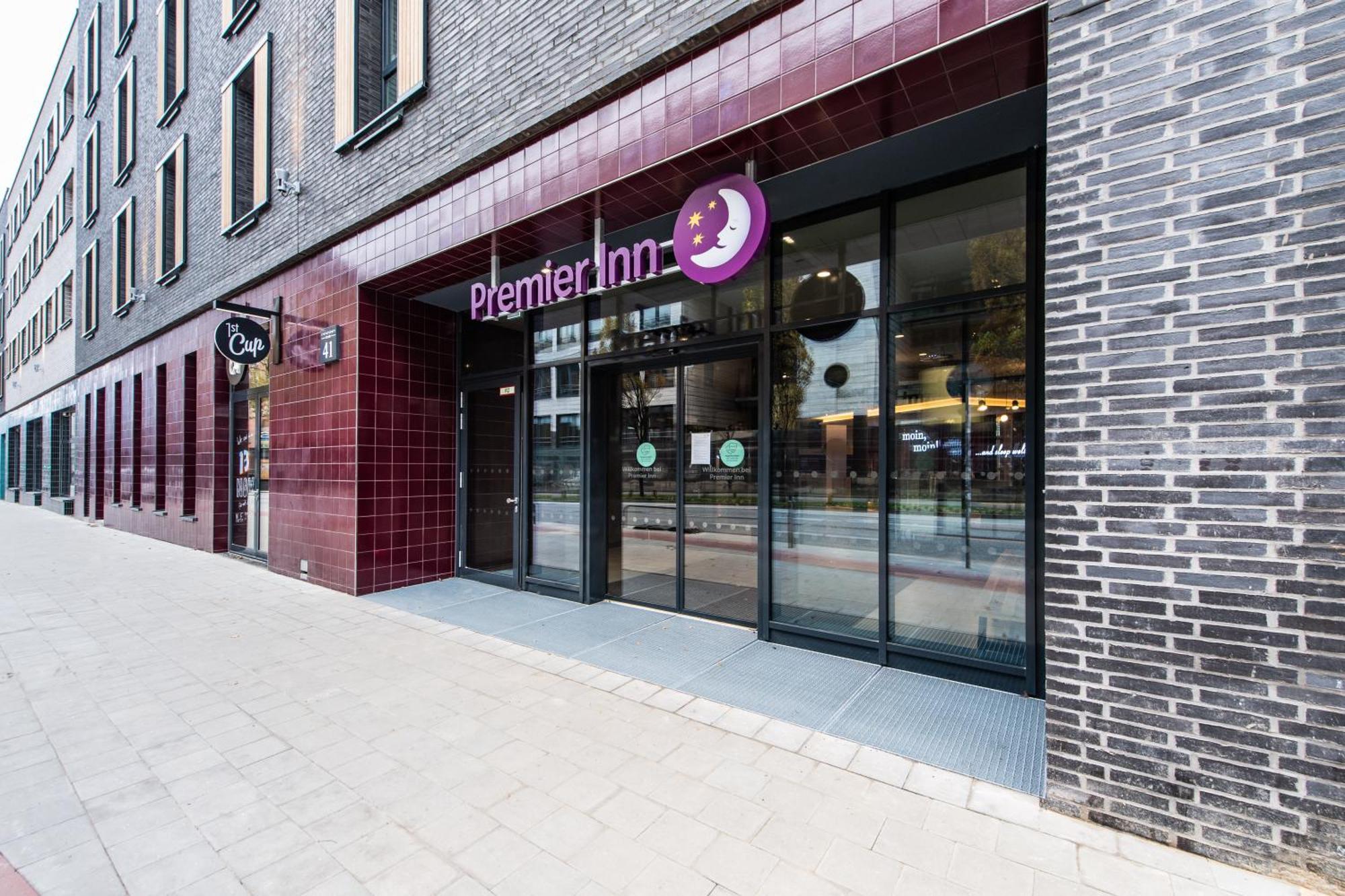 Premier Inn Hamburg St. Pauli Екстериор снимка